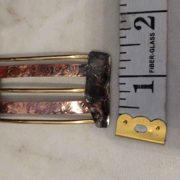 Beautiful faux gold and copper metal pendant. - Picture 5 of 5